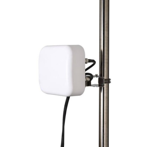 Antenne directionnelle CMAX-DM60-43-V53 haute capacité à faible PIM