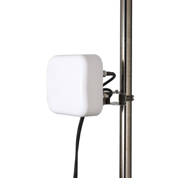 Antenne directionnelle CMAX-DM60-43-V53 haute capacité à faible PIM