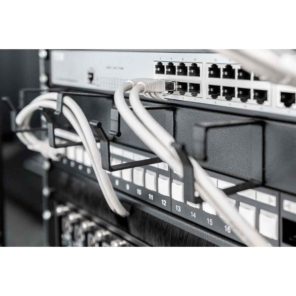 Arcos de conducción de cables para armarios de 483 mm (19) , 1U