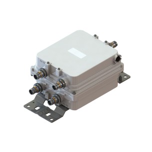 Double Diplexeur, 703-788 MHz/791-960 MHz. Connectique 4.3-10. Ref. E14F06P79