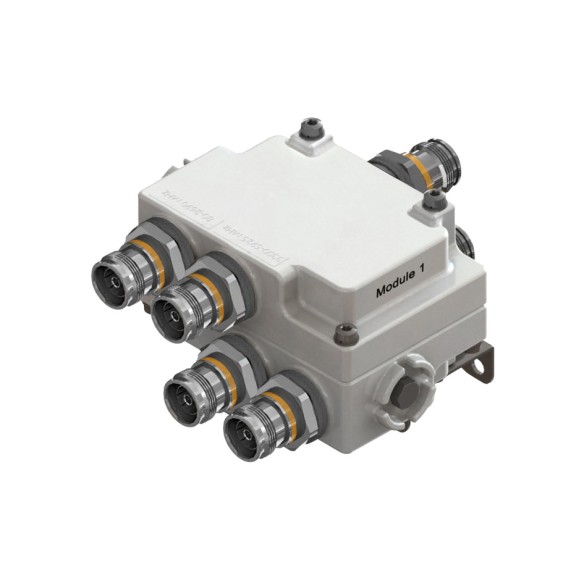 Diplexor, 80-2690 MHz/3300-5925 MHz. Conectorización 4.3-10. Ref. E14F06P07